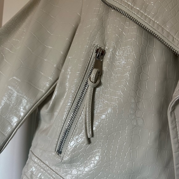 Italian faux Croc  Leather Jacket - Picture 3 of 4